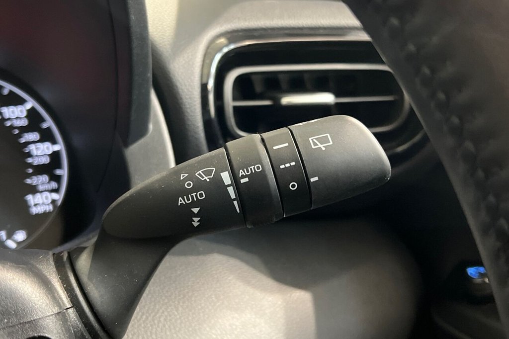 Used Toyota Yaris 2023 for sale - 76581987: Photo 28