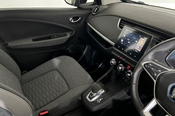 Used Renault Zoe 2021 for sale - 75631100: Photo 32