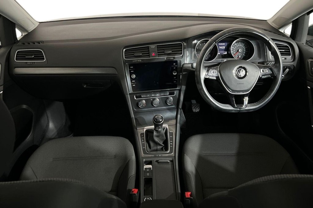 Used Volkswagen Golf 2019 for sale - 76820421: Photo 12