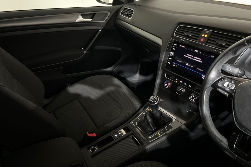 Used Volkswagen Golf 2019 for sale - 76820421: Photo 30