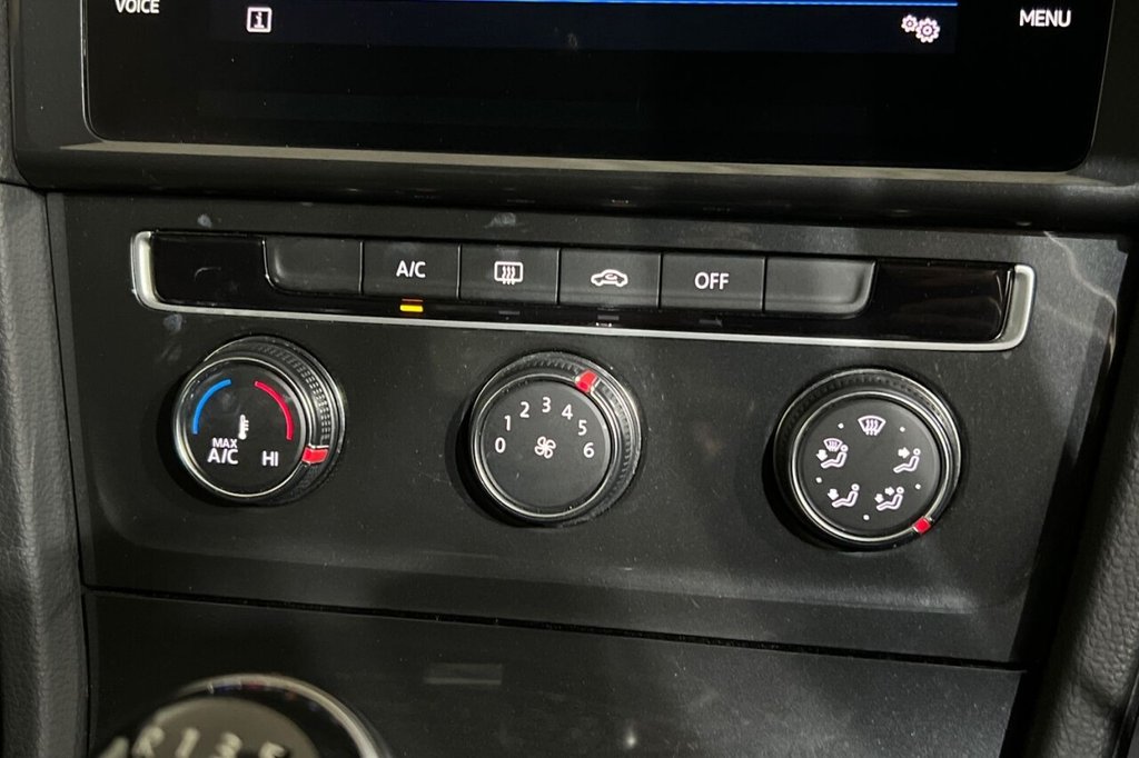 Used Volkswagen Golf 2019 for sale - 76820421: Photo 31