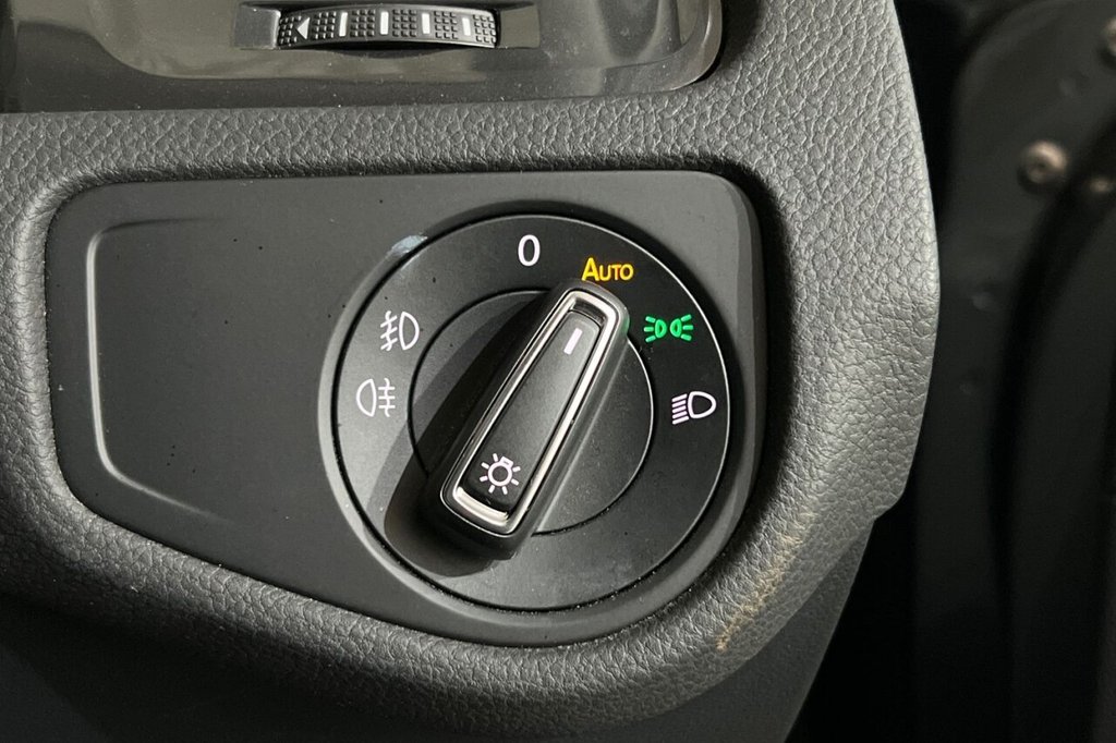 Used Volkswagen Golf 2019 for sale - 76820421: Photo 36