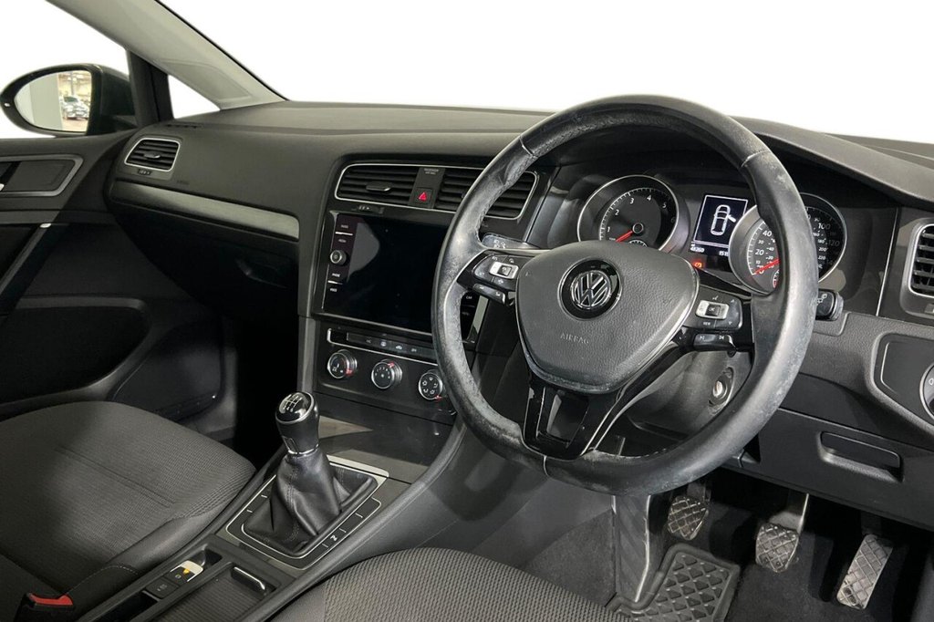 Used Volkswagen Golf 2019 for sale - 76820421: Photo 9