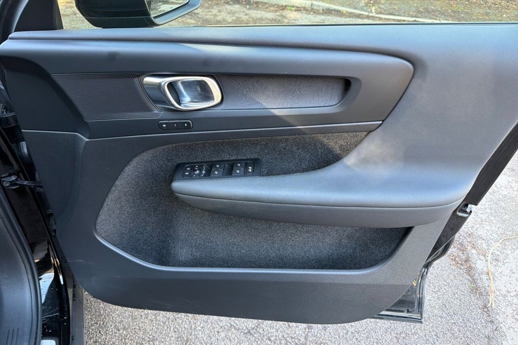 Used Volvo C40 2022 for sale - 78082399: Photo 39