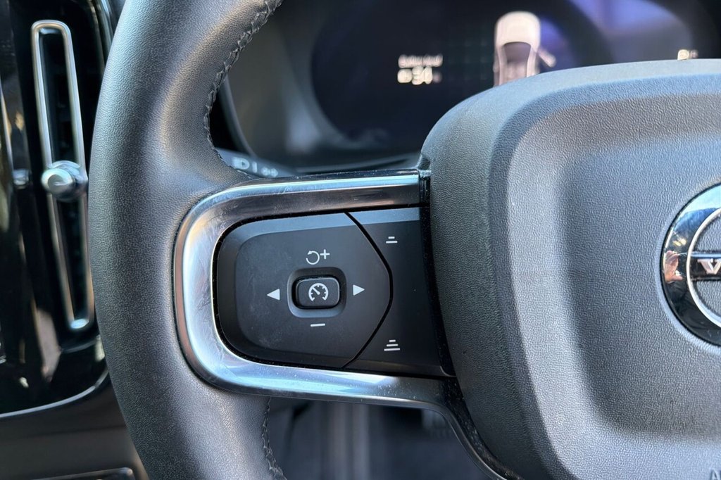 Used Volvo C40 2022 for sale - 78082399: Photo 41