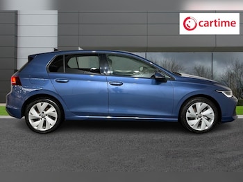 Used Volkswagen Golf 2024 for sale - 77049075: Photo