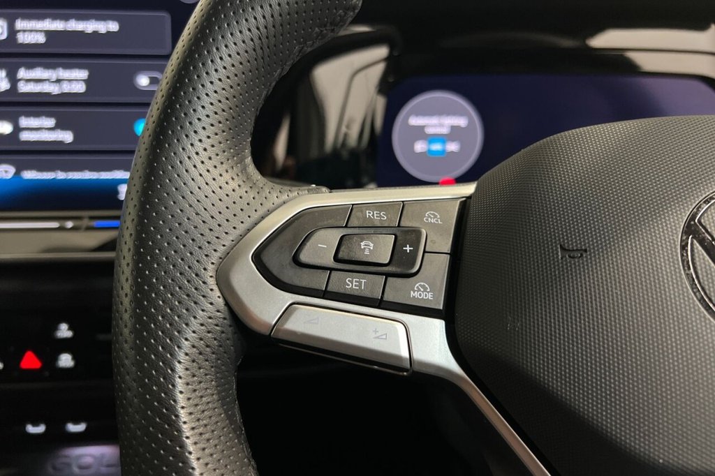 Used Volkswagen Golf 2024 for sale - 77139443: Photo 24