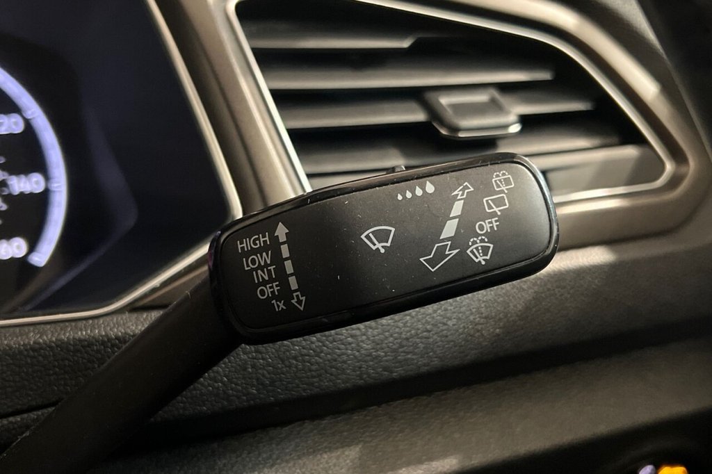 Used Volkswagen T-Roc 2018 for sale - 76950322: Photo 27