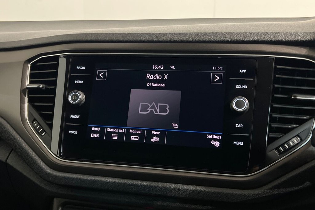 Used Volkswagen T-Roc 2018 for sale - 76950322: Photo 30