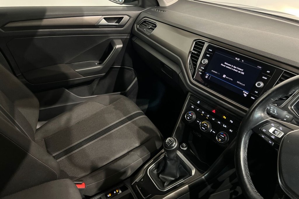 Used Volkswagen T-Roc 2018 for sale - 76950322: Photo 31