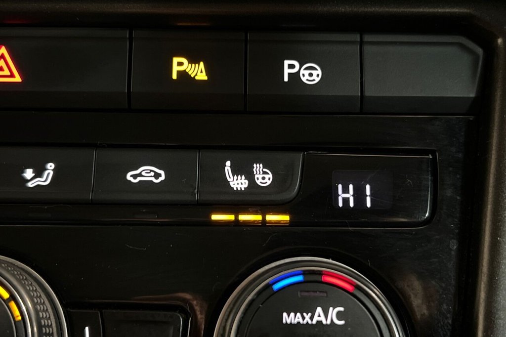 Used Volkswagen T-Roc 2018 for sale - 76950322: Photo 33