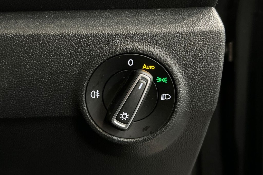 Used Volkswagen T-Roc 2018 for sale - 76950322: Photo 37