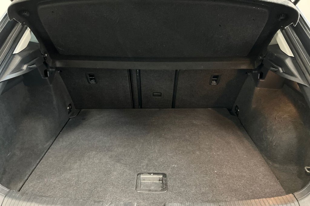 Used Volkswagen T-Roc 2018 for sale - 76950322: Photo 42