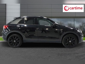 Used Volkswagen T-Roc 2021 for sale - 75559348: Photo