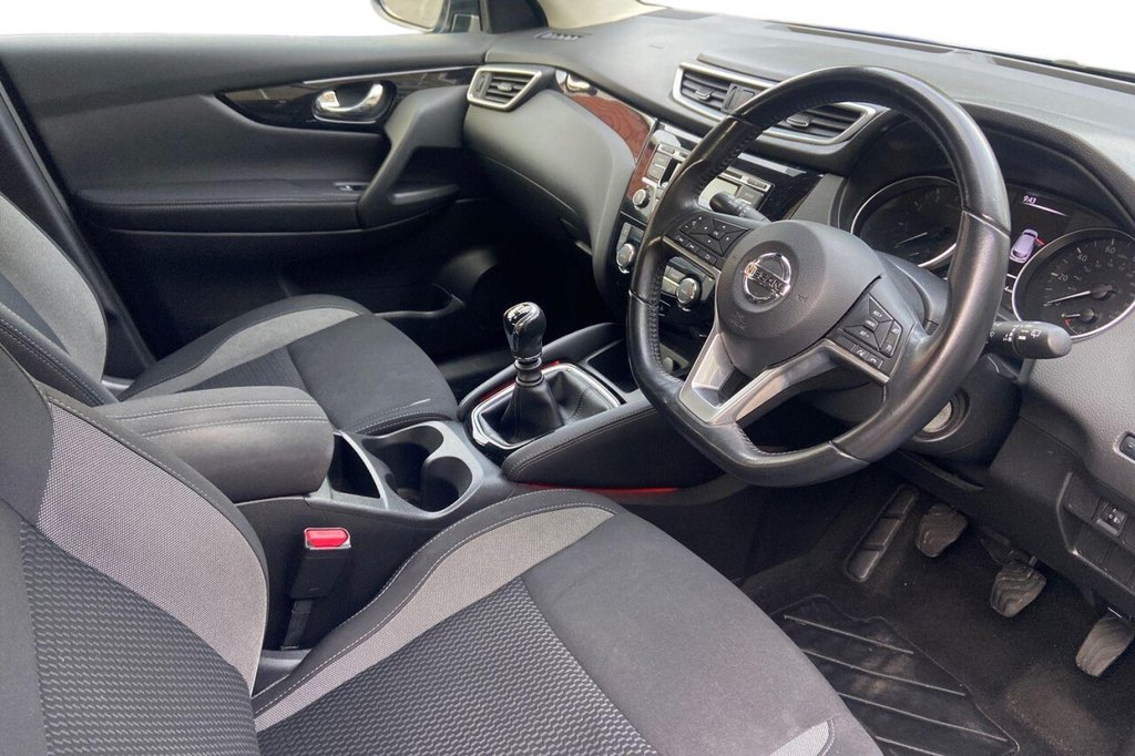 Used Nissan Qashqai 2017 for sale - 76867254: Photo 9