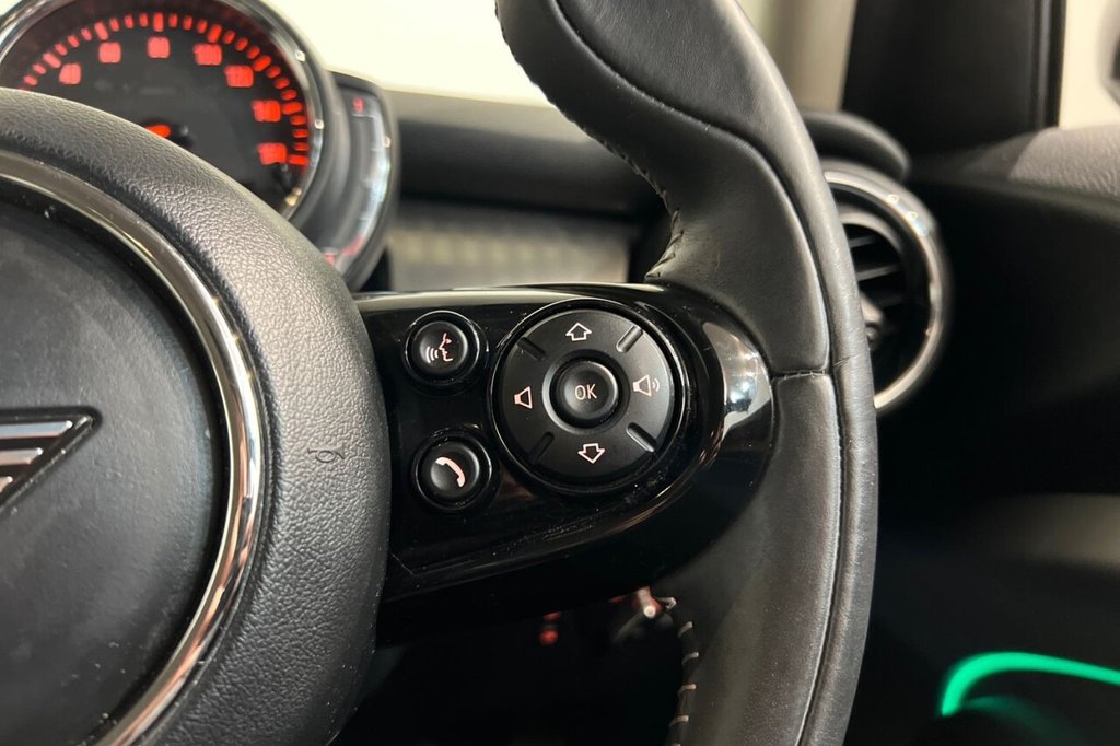 Used MINI Hatch 2019 for sale - 76950332: Photo 25