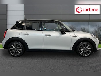 Used MINI Hatch 2019 for sale - 76950332: Photo