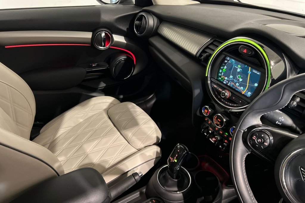 Used MINI Hatch 2019 for sale - 76950332: Photo 32