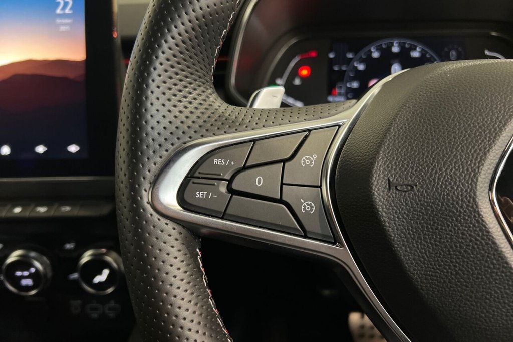 Used Renault Clio 2019 for sale - 76710744: Photo 26