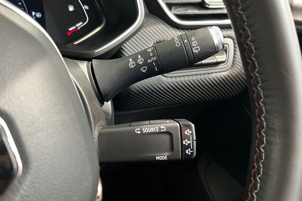 Used Renault Clio 2019 for sale - 76710744: Photo 29