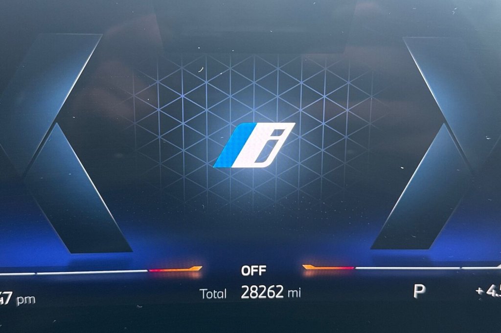 Used BMW i4 2024 for sale - 78082583: Photo 15