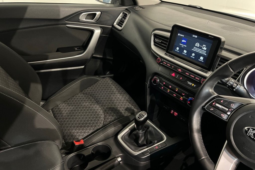 Used Kia Ceed 2018 for sale - 76469666: Photo 32