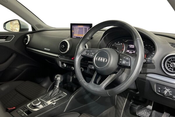 Used Audi A3 2018 for sale - 75062752: Photo 9