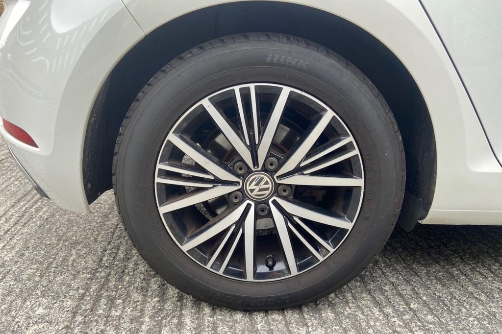 Used Volkswagen Golf 2018 for sale - 76229103: Photo 28