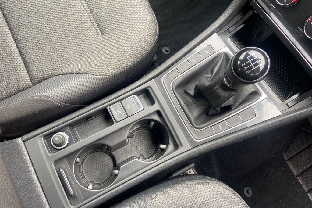 Used Volkswagen Golf 2018 for sale - 76229103: Photo 41