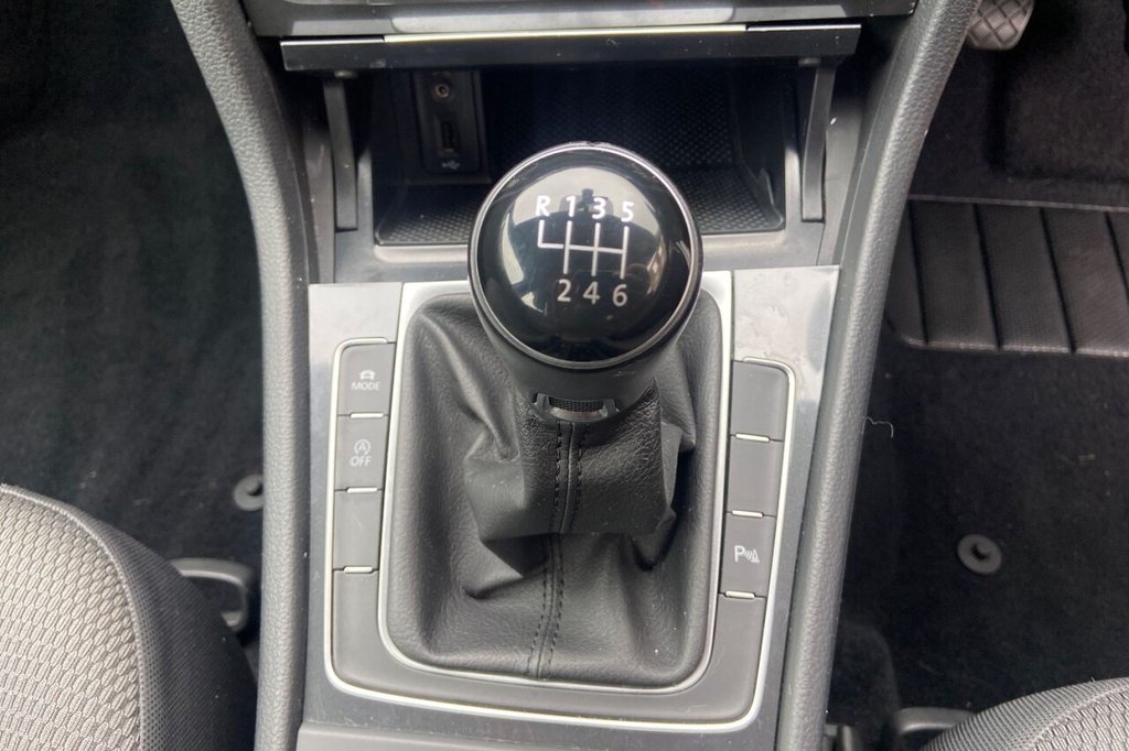 Used Volkswagen Golf 2018 for sale - 76229103: Photo 42