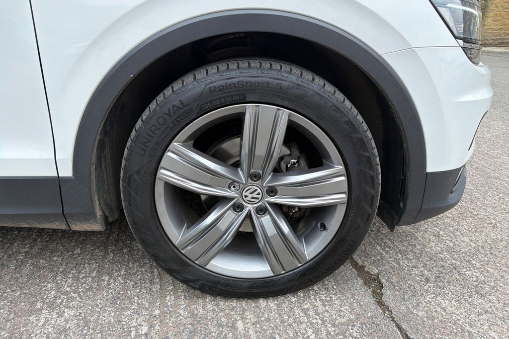 Used Volkswagen Tiguan 2018 for sale - 77621314: Photo 14