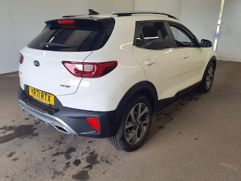 Used Kia Stonic 2021 for sale - 78288197: Photo