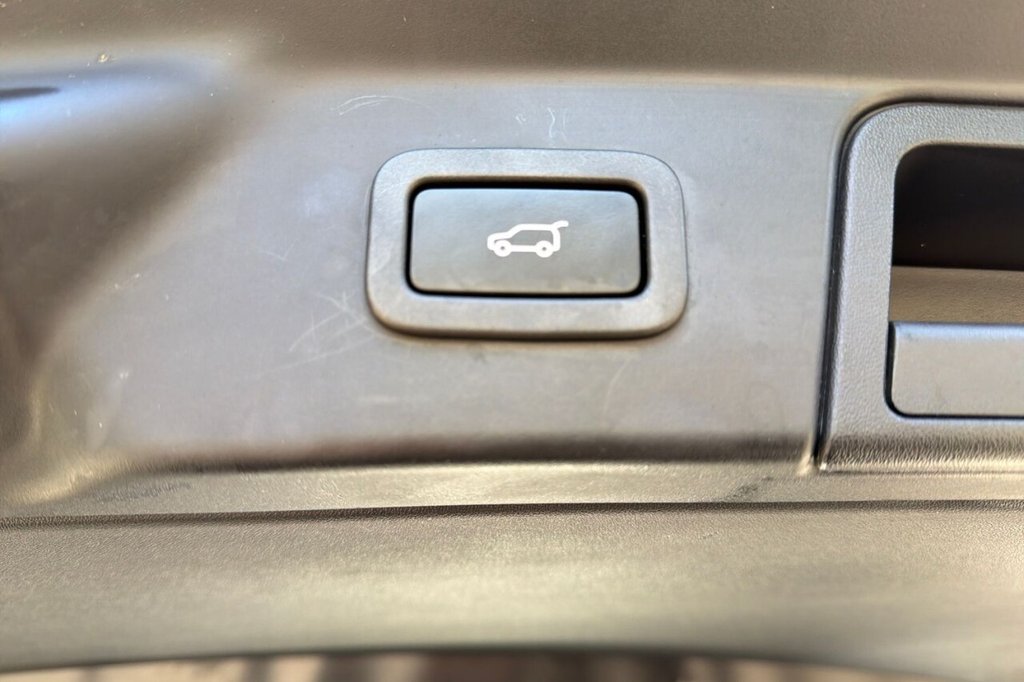 Used Land Rover Range Rover Velar 2019 for sale - 77547509: Photo 30