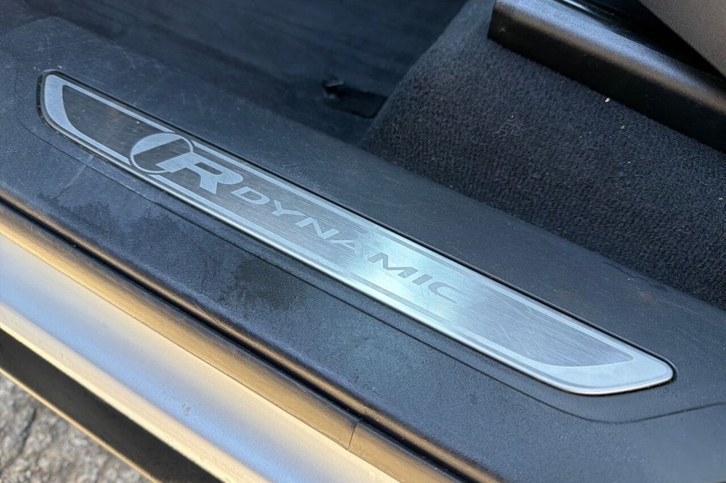 Used Land Rover Range Rover Velar 2019 for sale - 77547509: Photo 32