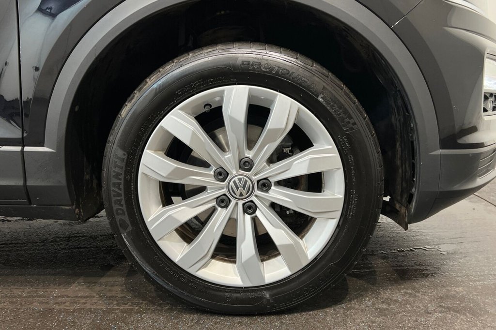 Used Volkswagen T-Roc 2018 for sale - 76535410: Photo 14