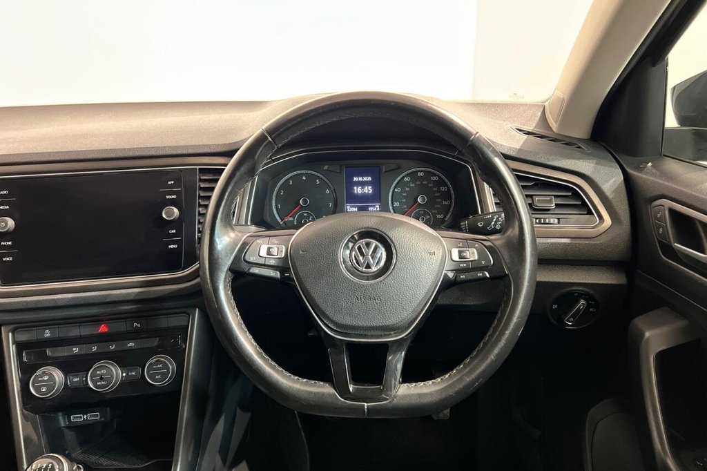 Used Volkswagen T-Roc 2018 for sale - 76535410: Photo 23