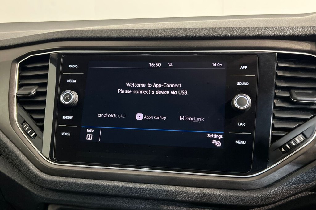 Used Volkswagen T-Roc 2018 for sale - 76535410: Photo 29