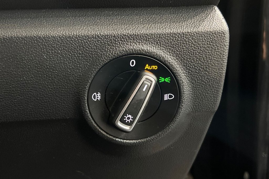 Used Volkswagen T-Roc 2018 for sale - 76535410: Photo 36