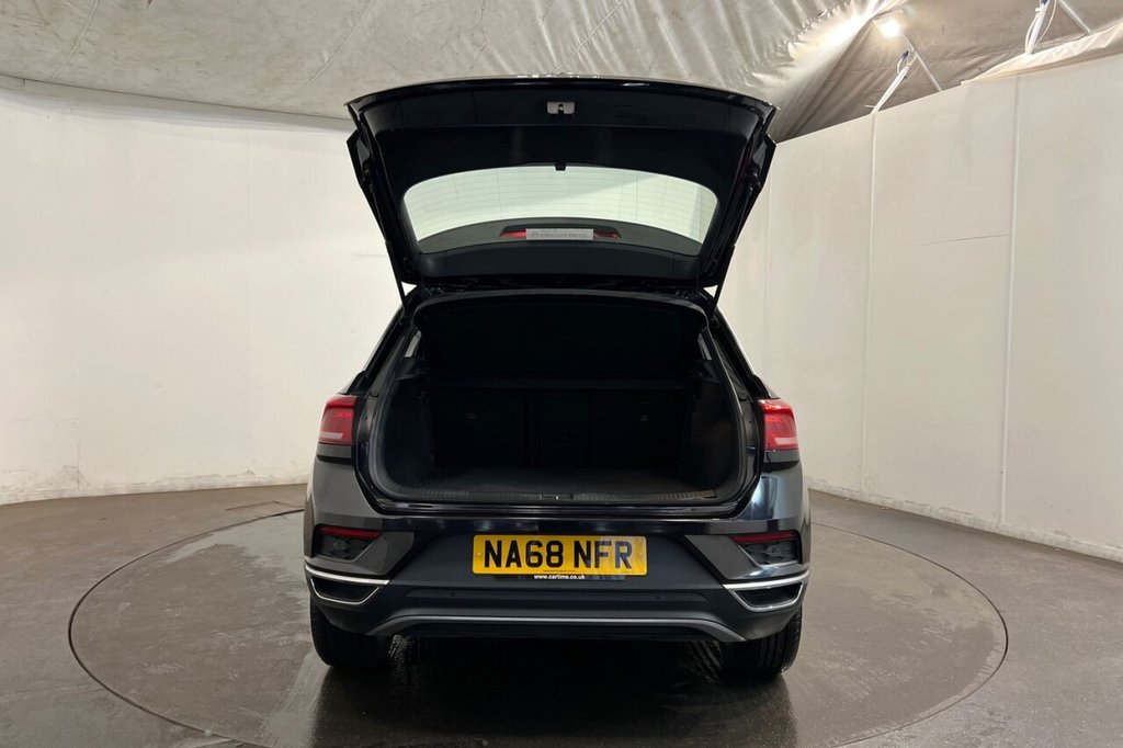 Used Volkswagen T-Roc 2018 for sale - 76535410: Photo 39