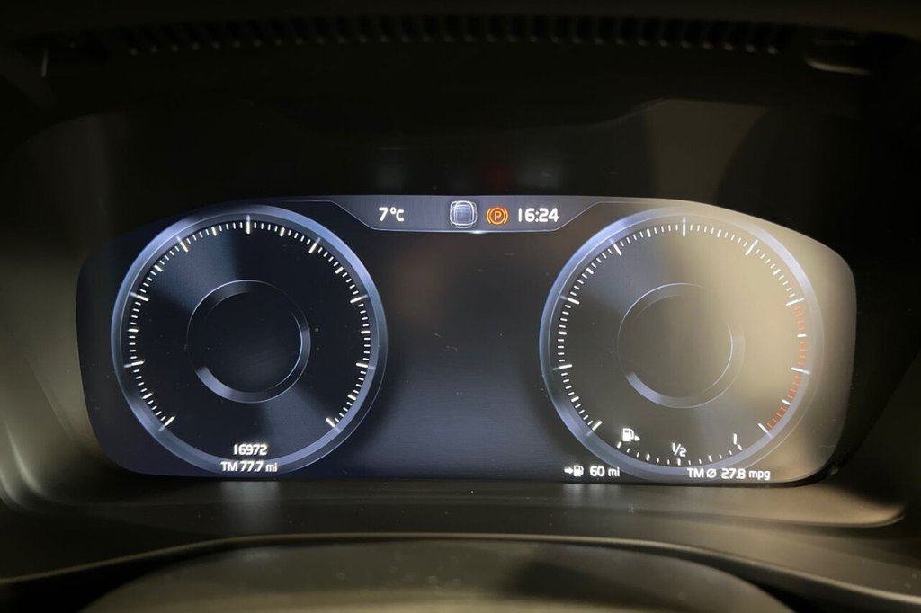 Used Volvo XC40 2021 for sale - 77121345: Photo 15