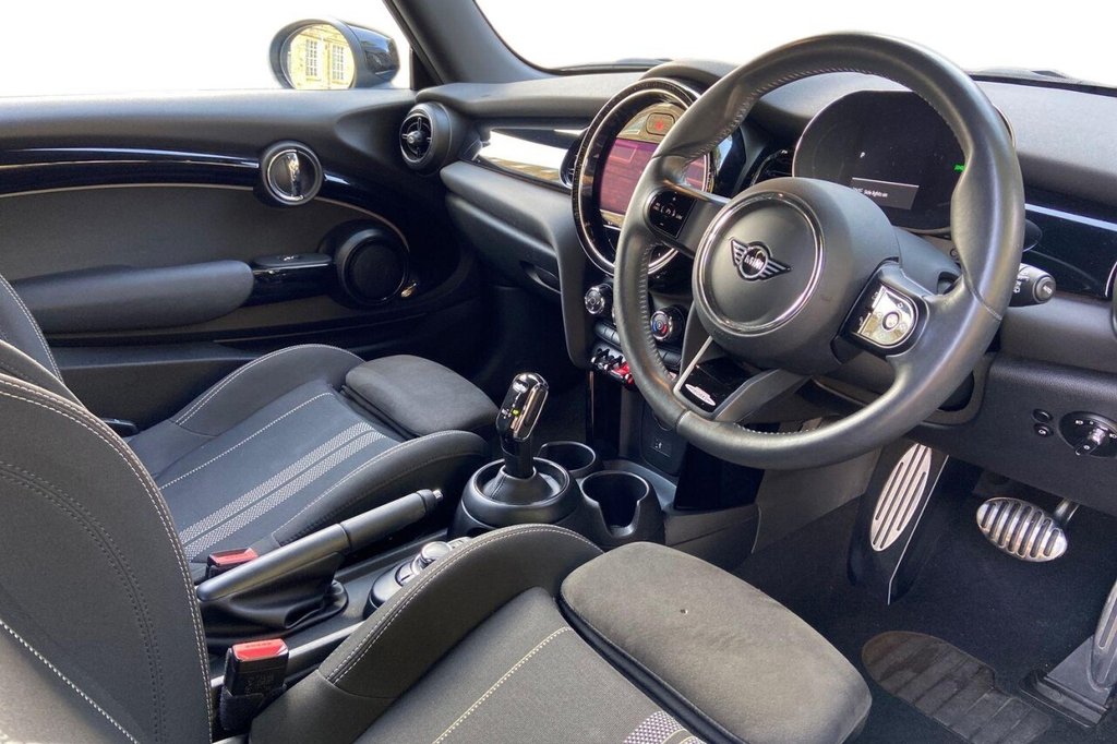 Used MINI Hatch 2022 for sale - 76454240: Photo 9