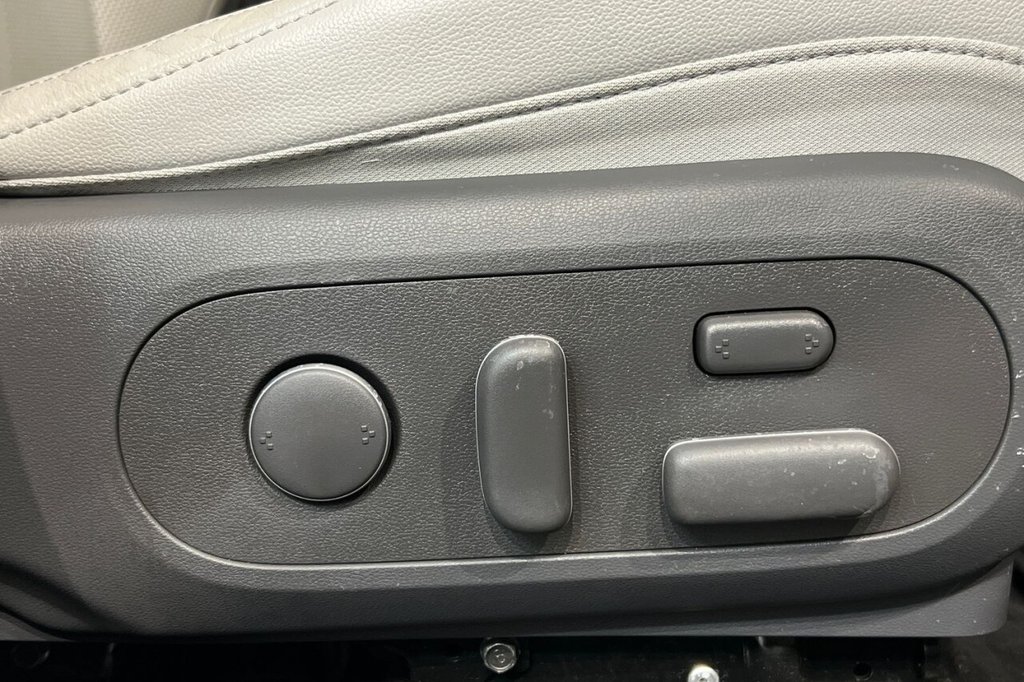 Used Hyundai KONA 2023 for sale - 77121397: Photo 25