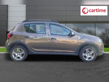 Used Dacia Sandero Stepway 2019 for sale - 75876101: Photo