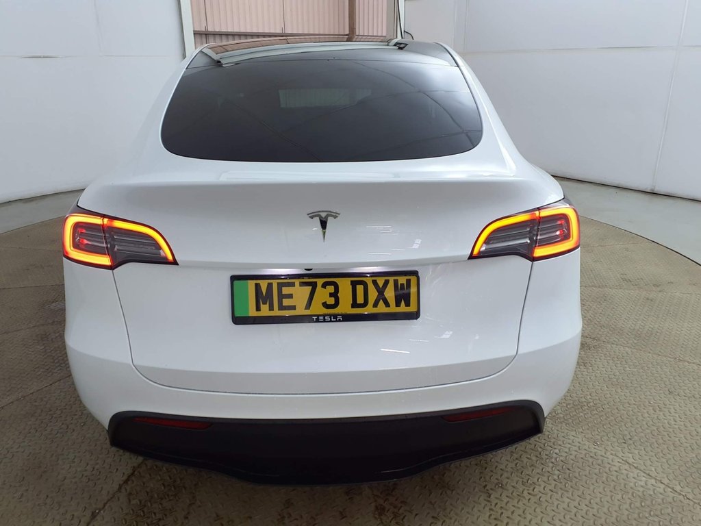 Used Tesla Model Y 2024 for sale - 77936088: Photo 2