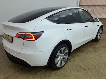 Used Tesla Model Y 2024 for sale - 77936088: Photo