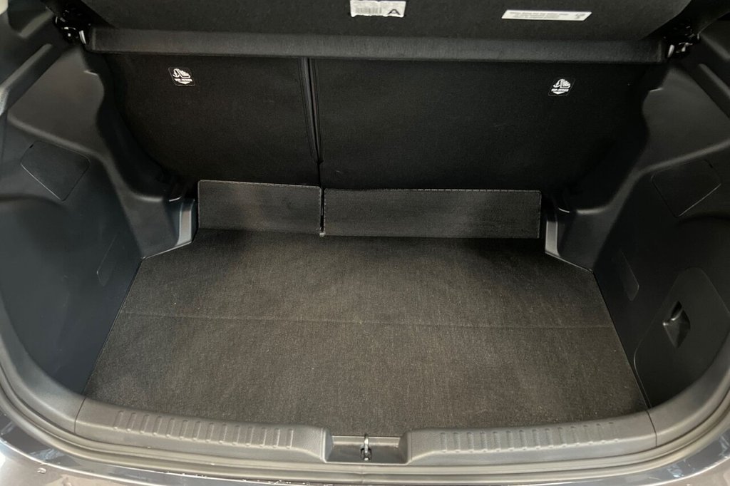 Used Toyota Yaris 2022 for sale - 78029944: Photo 39