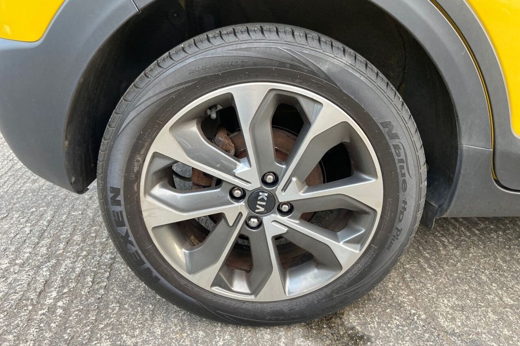 Used Kia Stonic 2019 for sale - 76395669: Photo 30