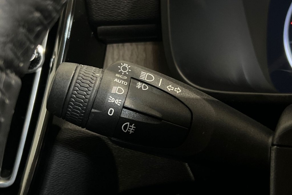 Used Volvo XC40 2018 for sale - 76768126: Photo 27