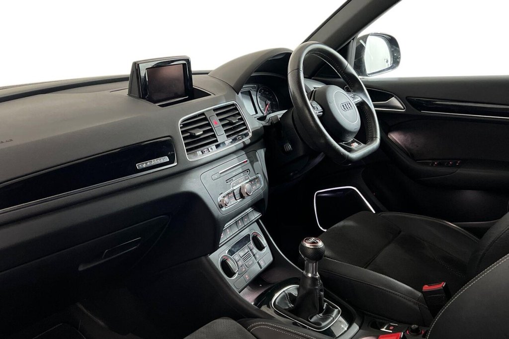 Used Audi Q3 2017 for sale - 76820296: Photo 11