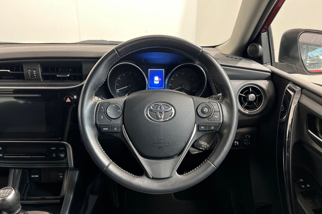 Used Toyota Auris 2017 for sale - 76454111: Photo 23